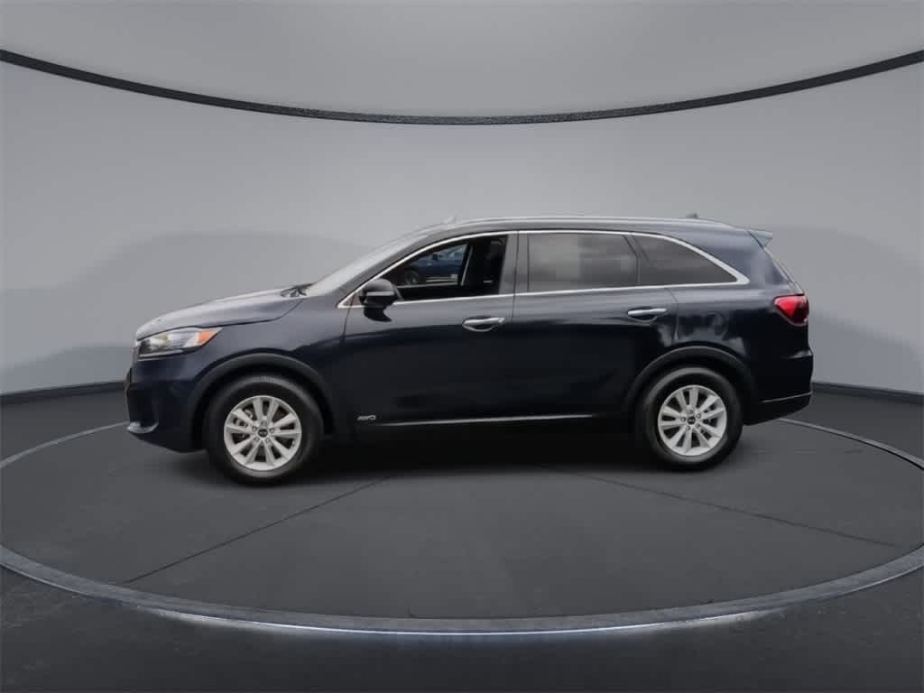 Thumbnail: 2019 Kia Sorento - 4