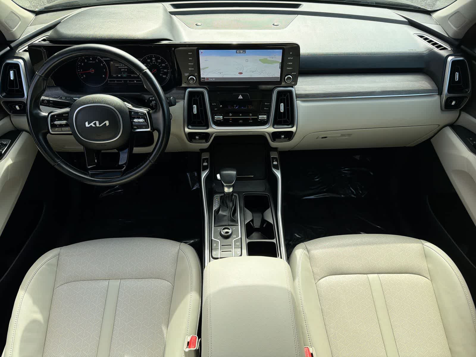 Thumbnail: 2022 Kia Sorento - 16