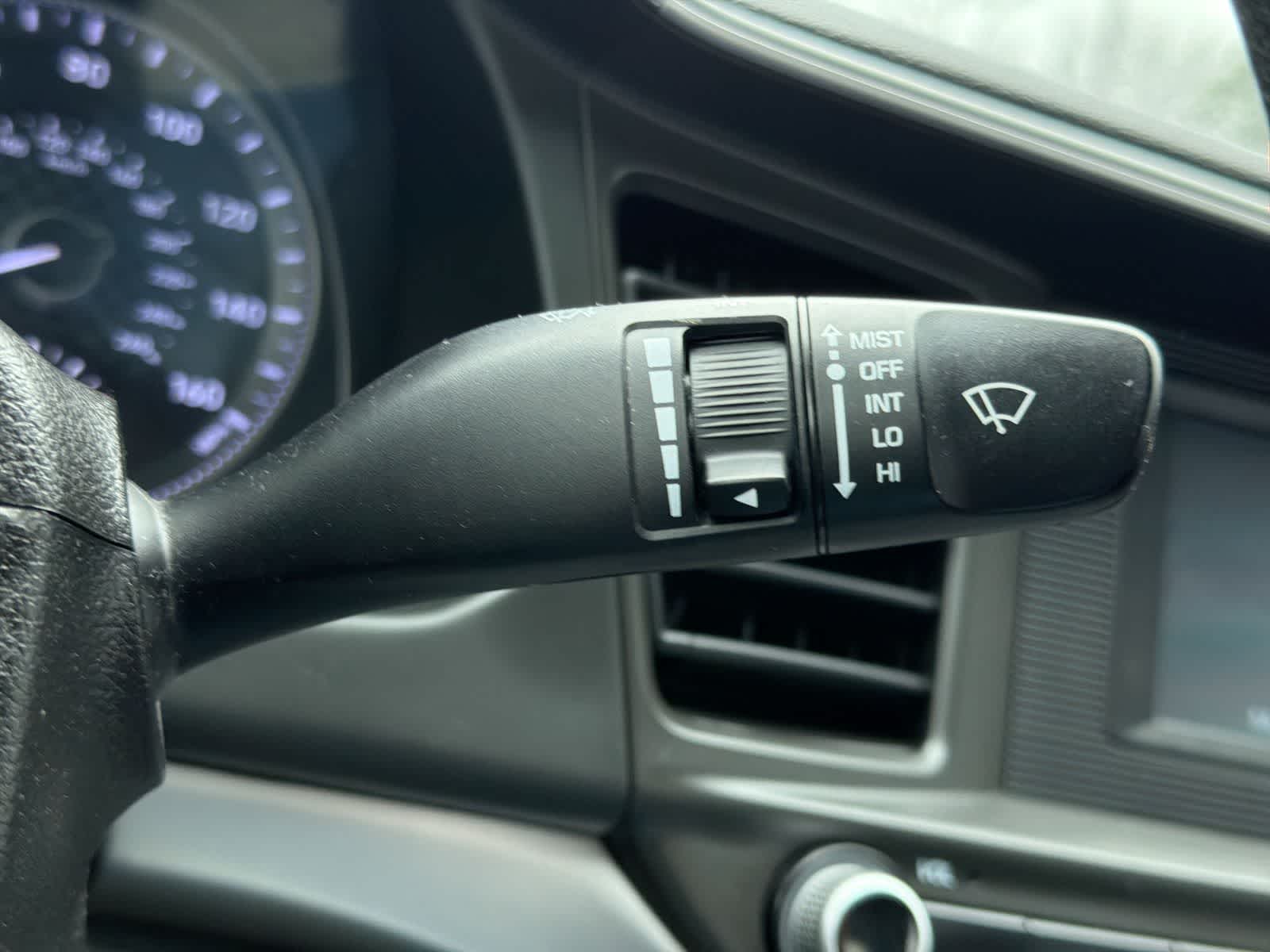 Thumbnail: 2019 Hyundai Elantra - 26