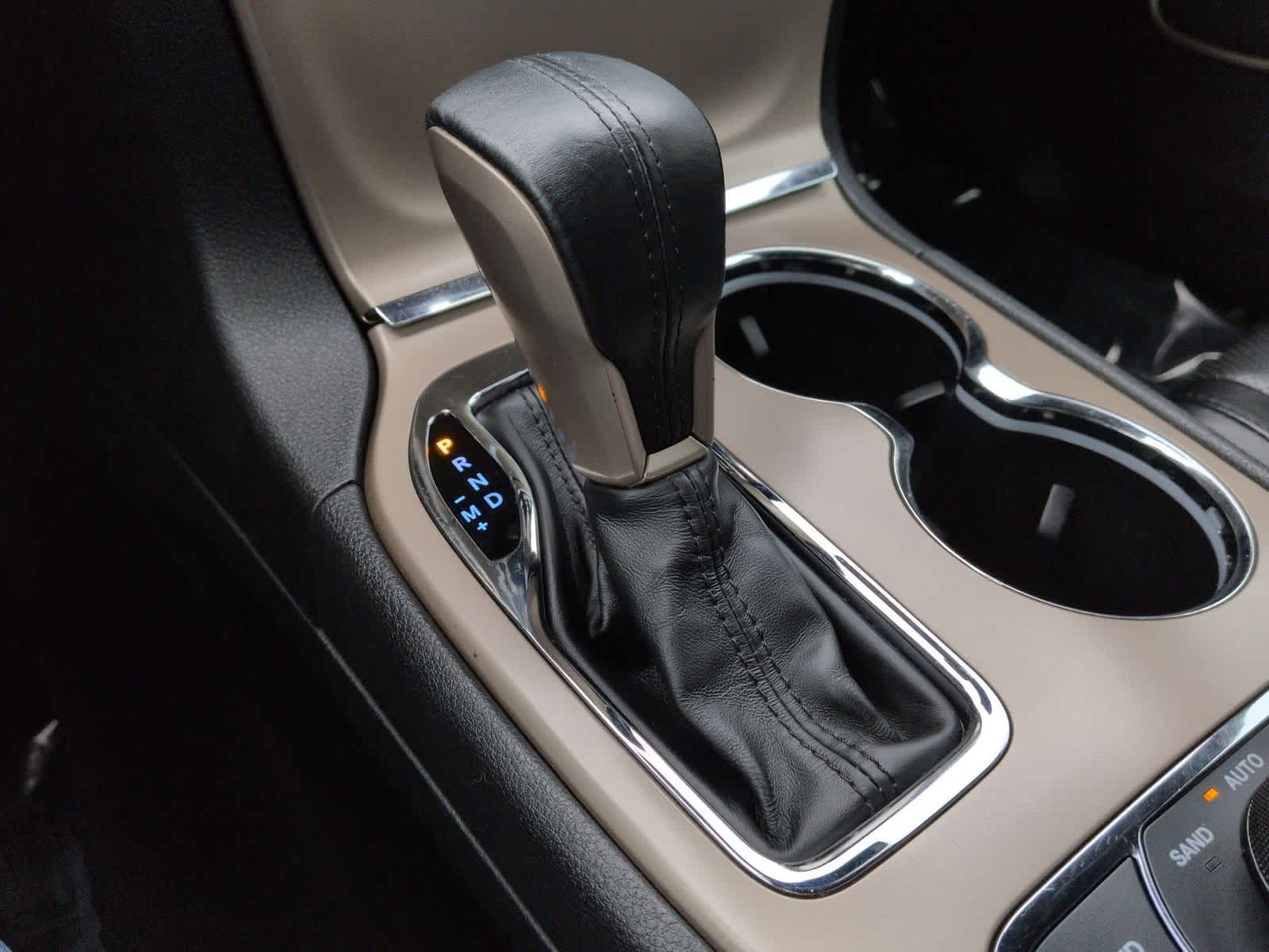 Thumbnail: 2016 Jeep Grand Cherokee - 35