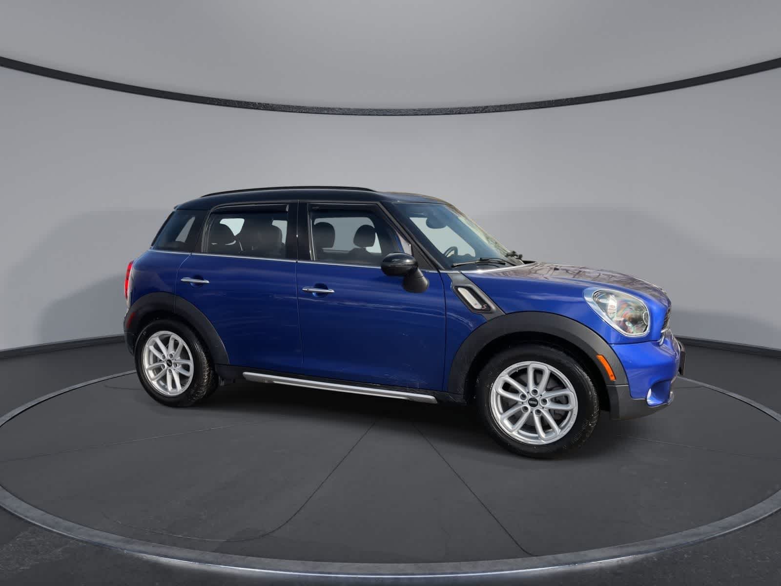 Thumbnail: 2016 MINI Cooper Countryman - 2