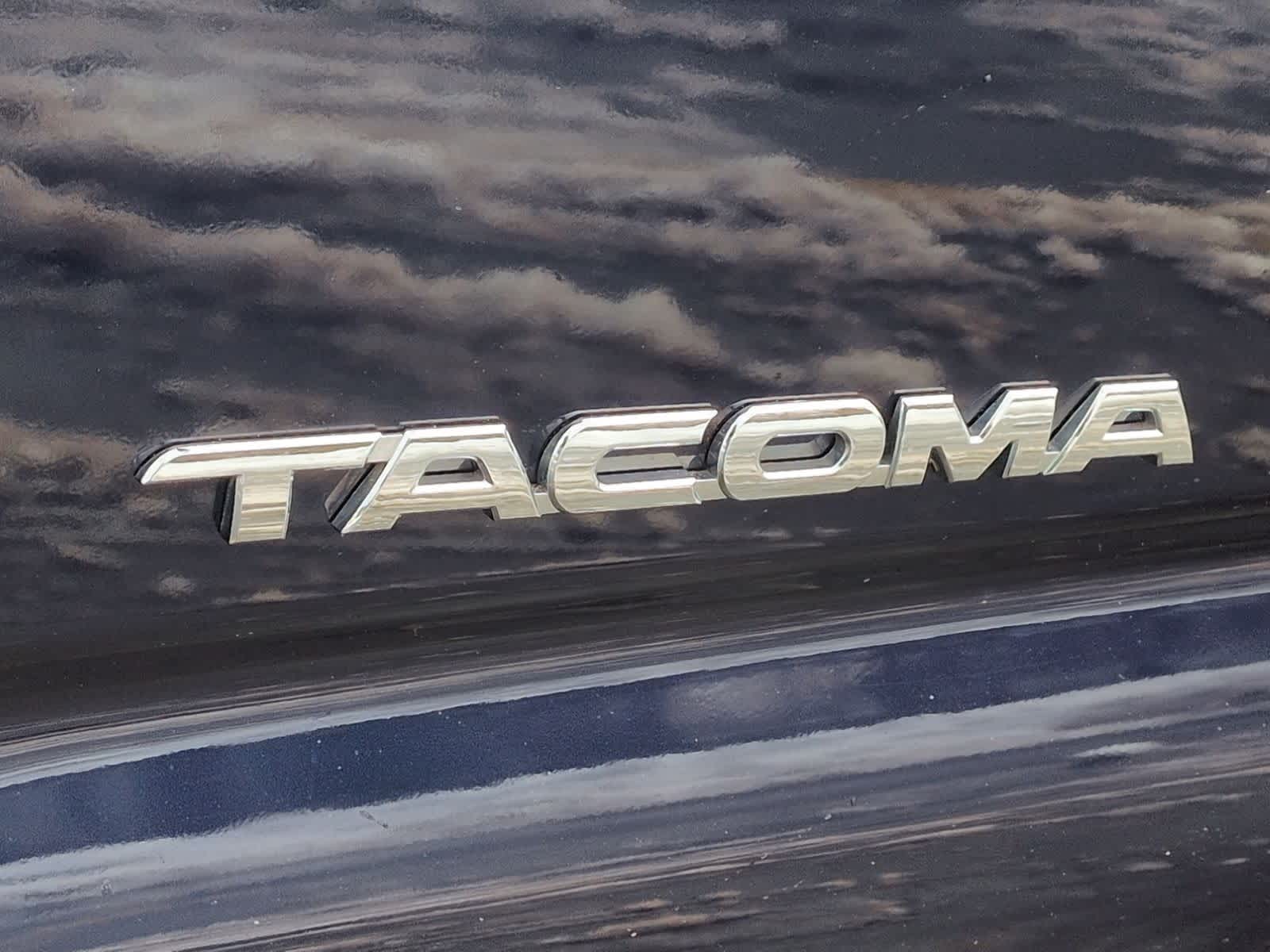 Thumbnail: 2012 Toyota Tacoma - 13