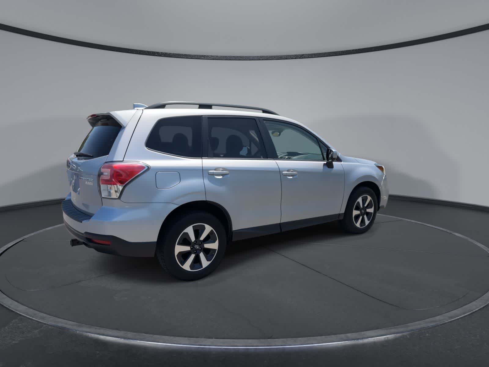 Thumbnail: 2017 Subaru Forester - 7