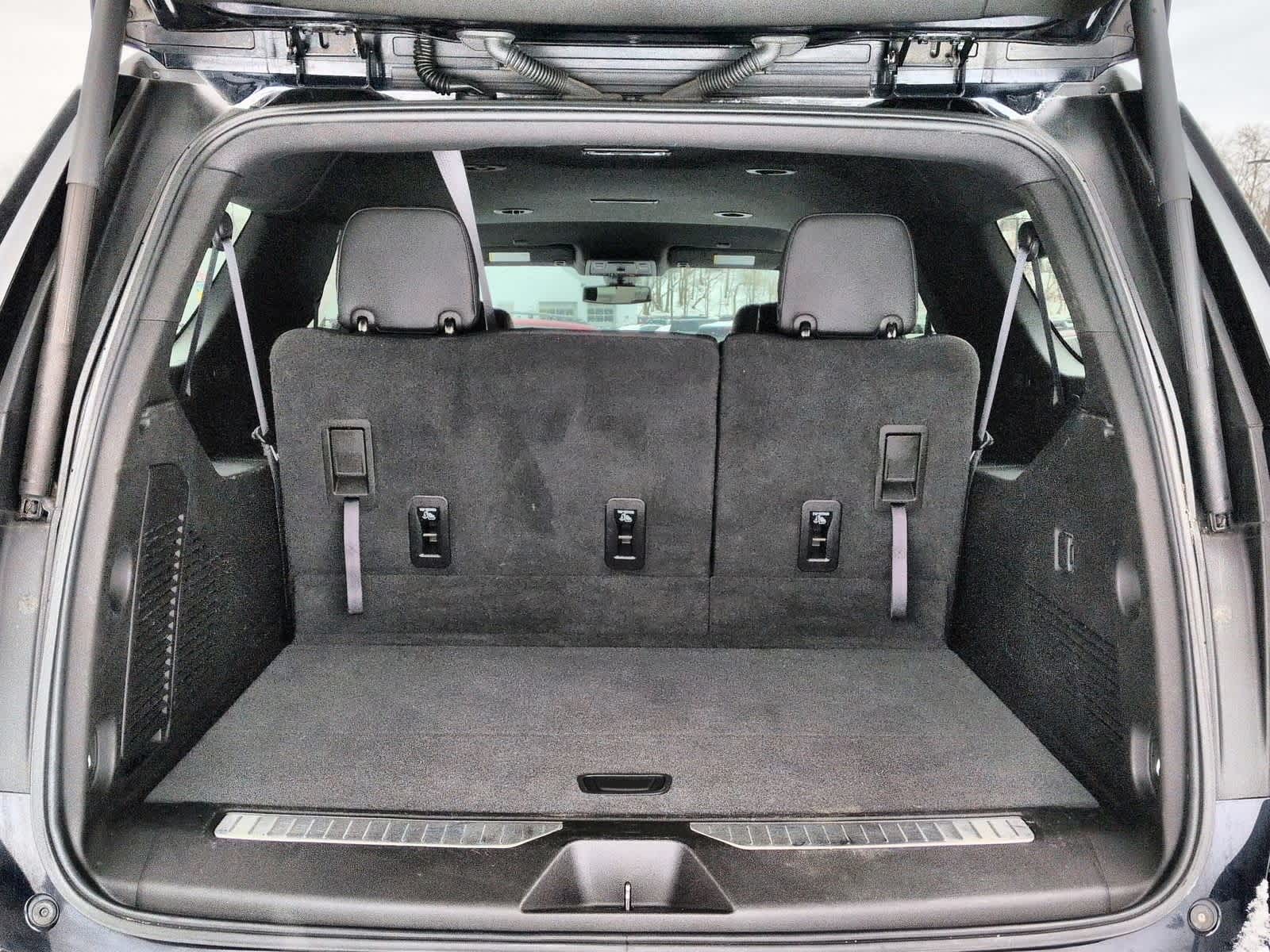 Thumbnail: 2022 Chevrolet Suburban - 34