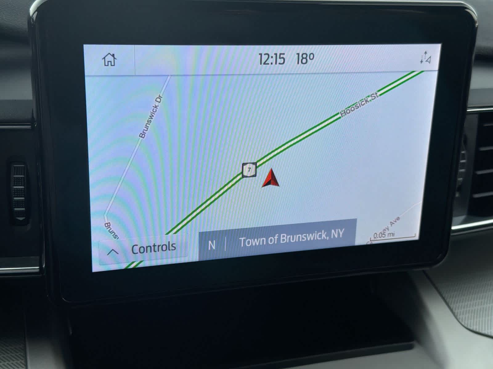 Thumbnail: 2021 Ford Explorer - 31