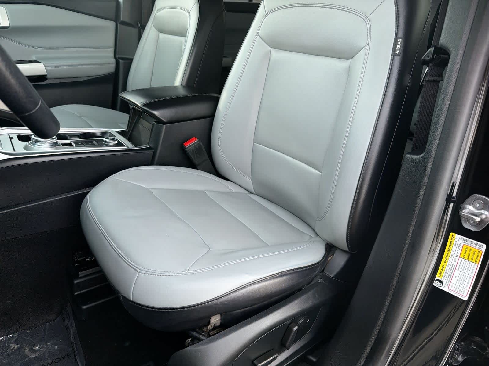 Thumbnail: 2021 Ford Explorer - 17