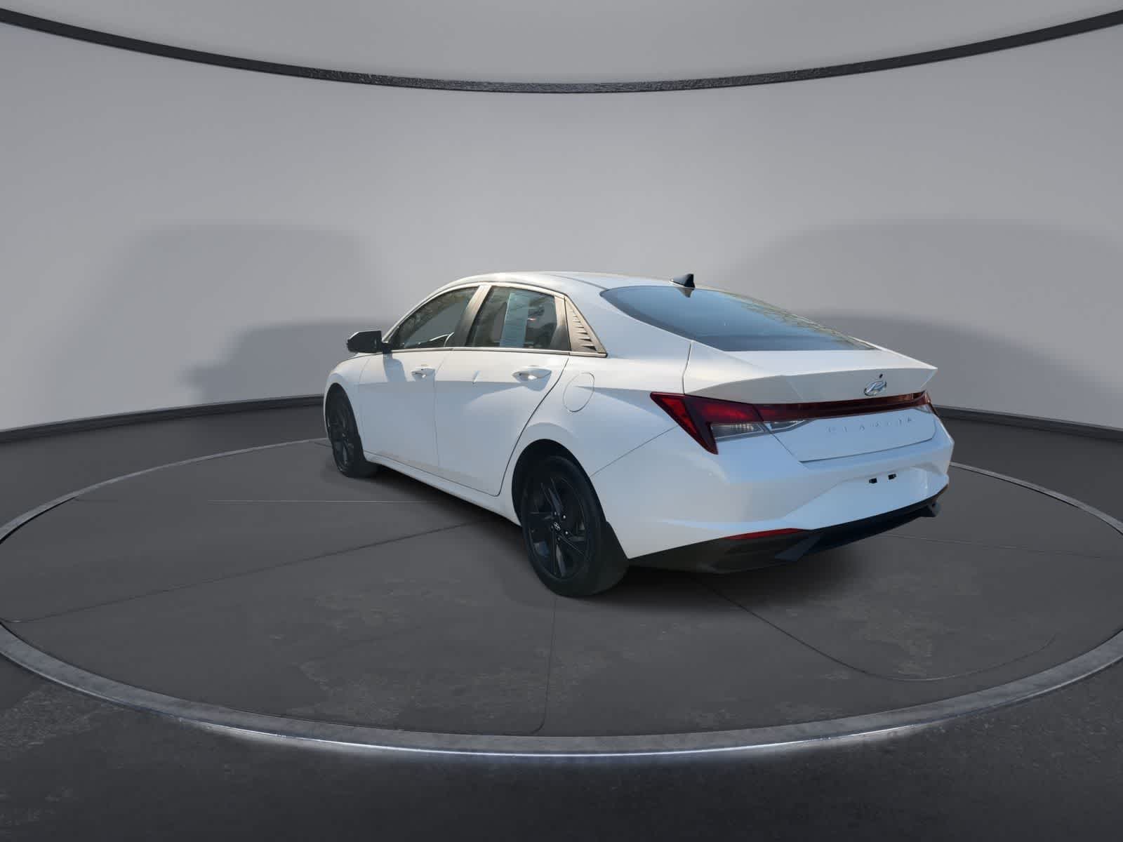 Thumbnail: 2023 Hyundai Elantra - 6