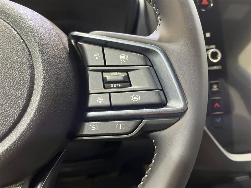2025 Subaru Forester Limited 19