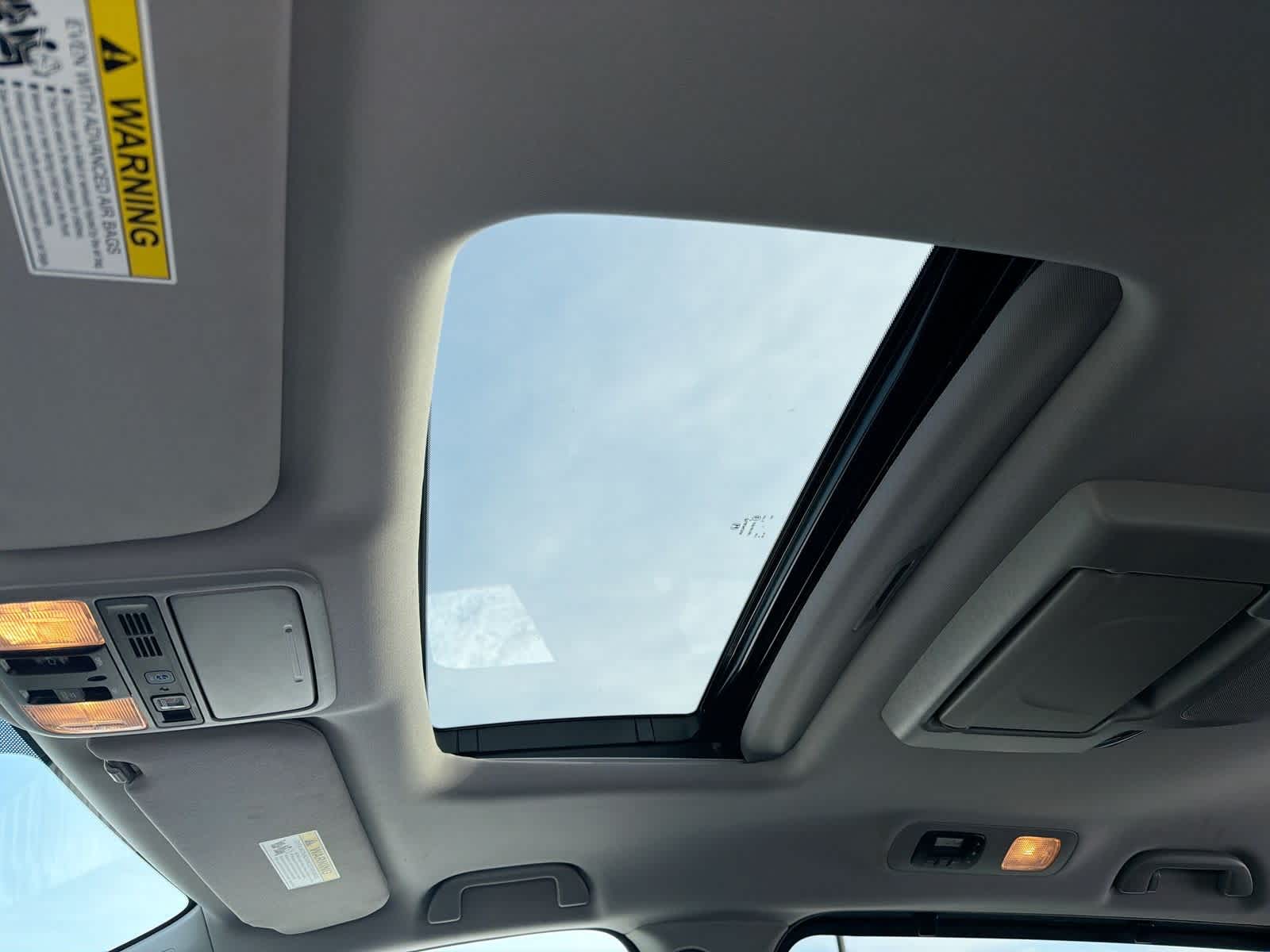 Thumbnail: 2023 Honda Odyssey - 20