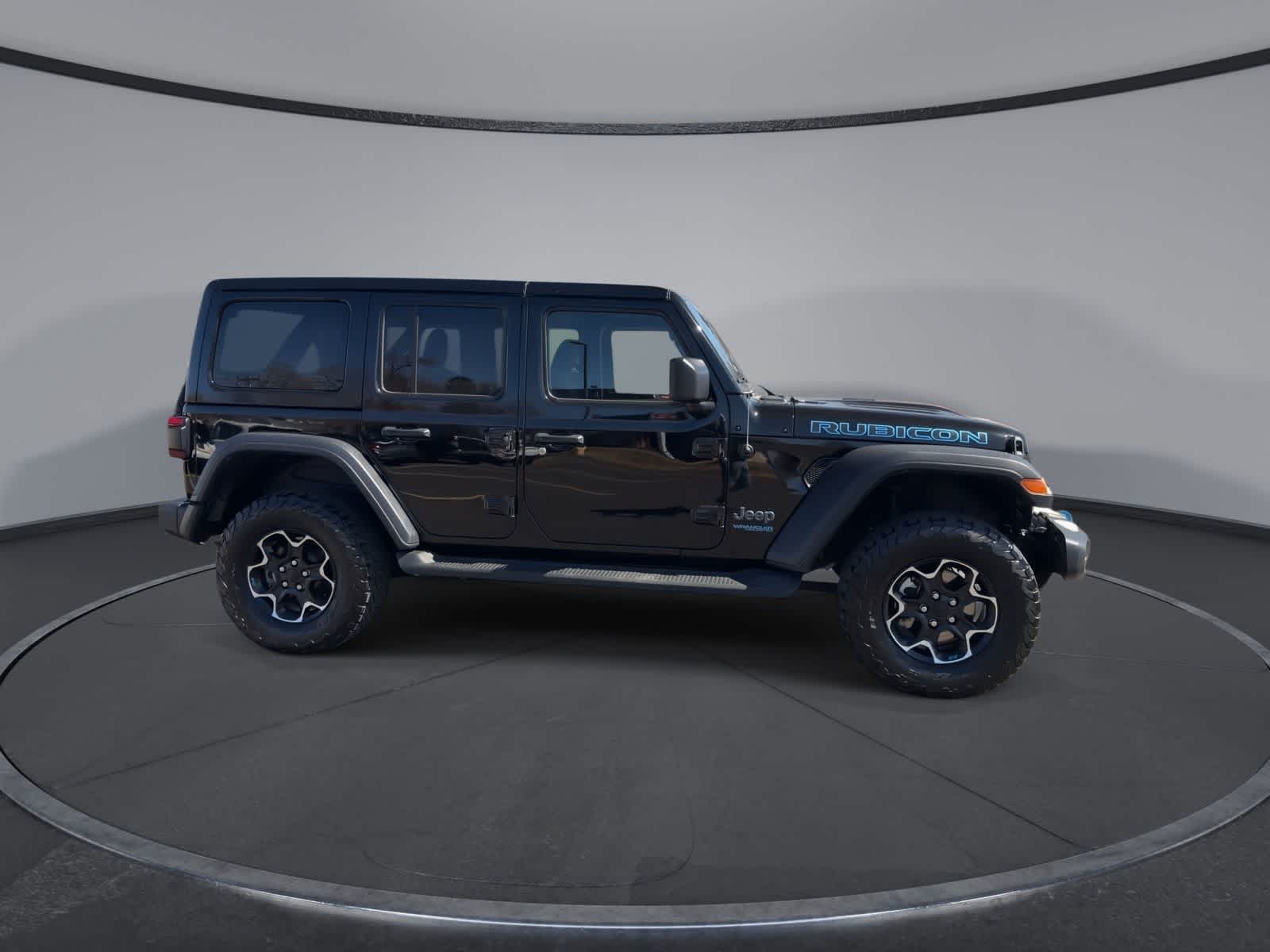 Thumbnail: 2022 Jeep Wrangler - 9