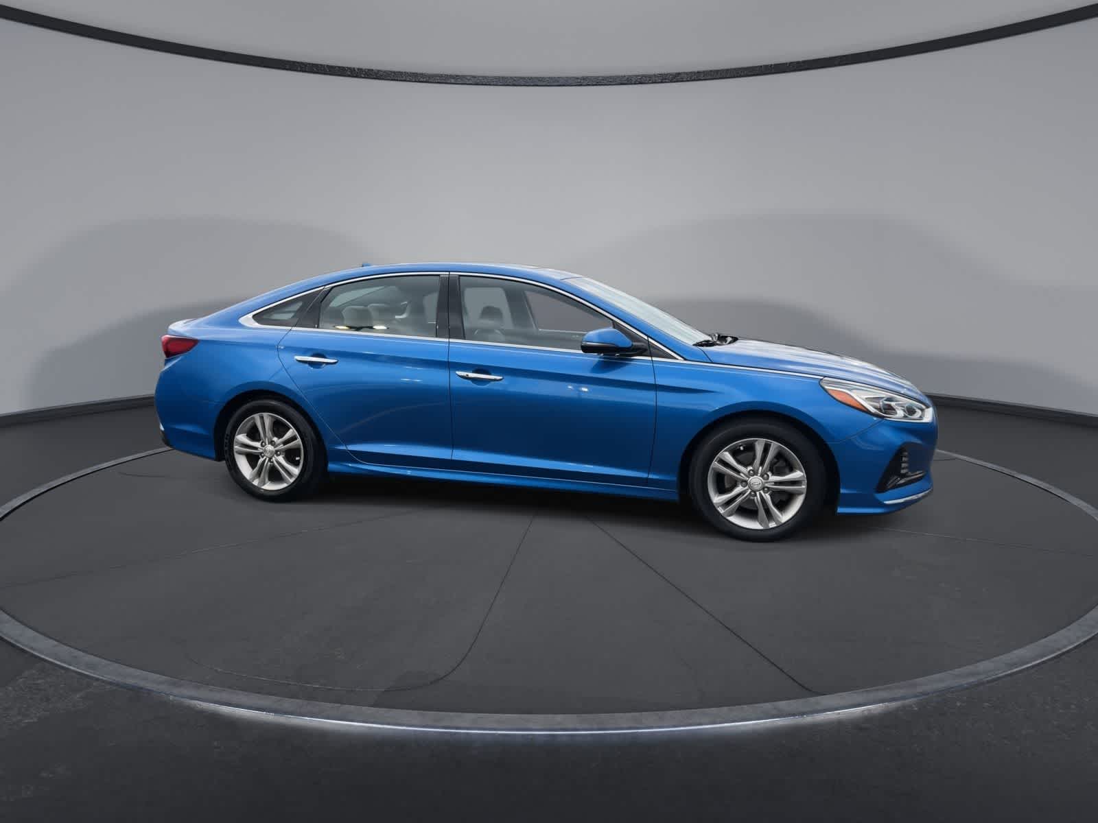 Thumbnail: 2018 Hyundai Sonata - 9