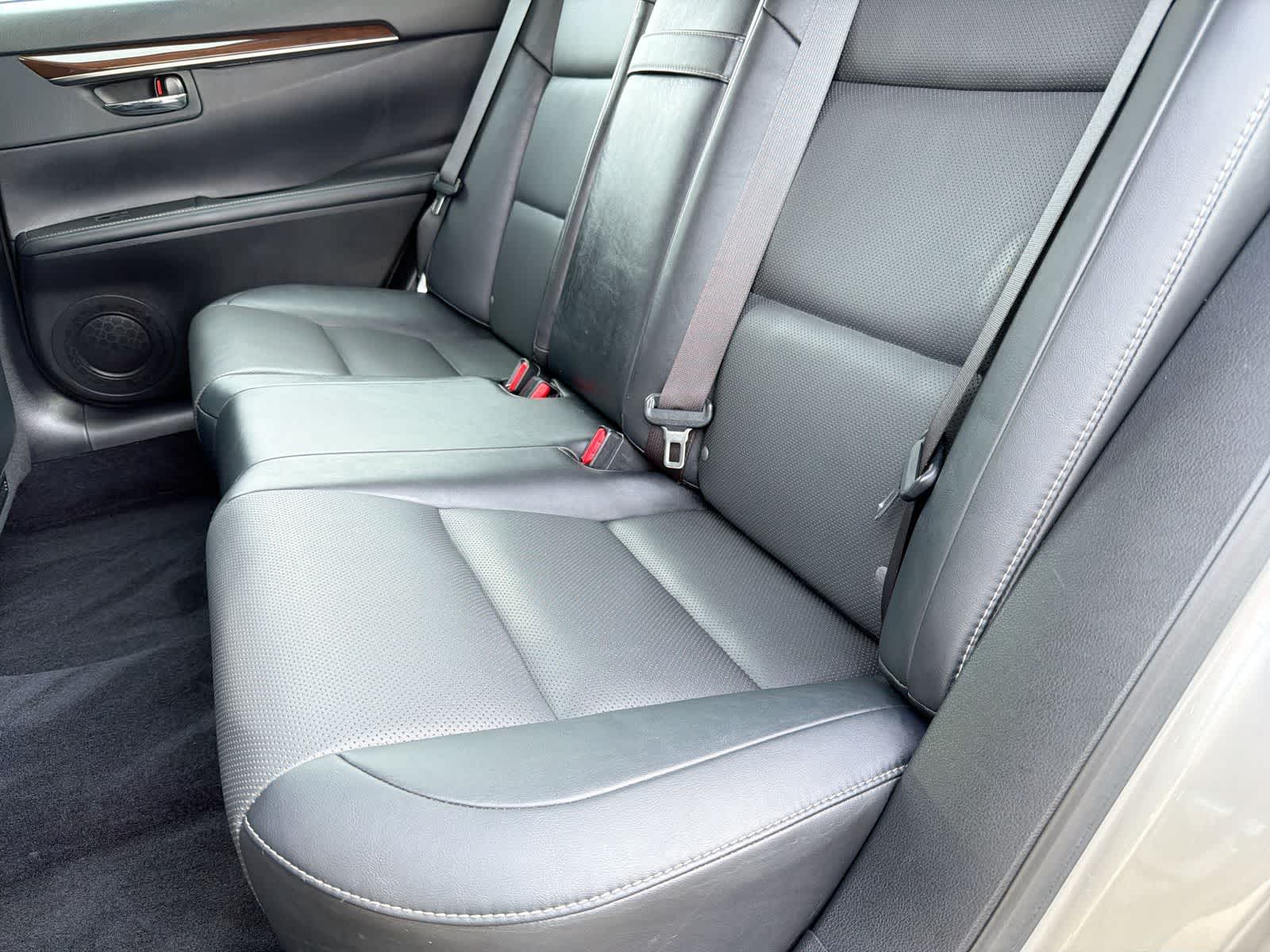 Thumbnail: 2015 Lexus ES - 21