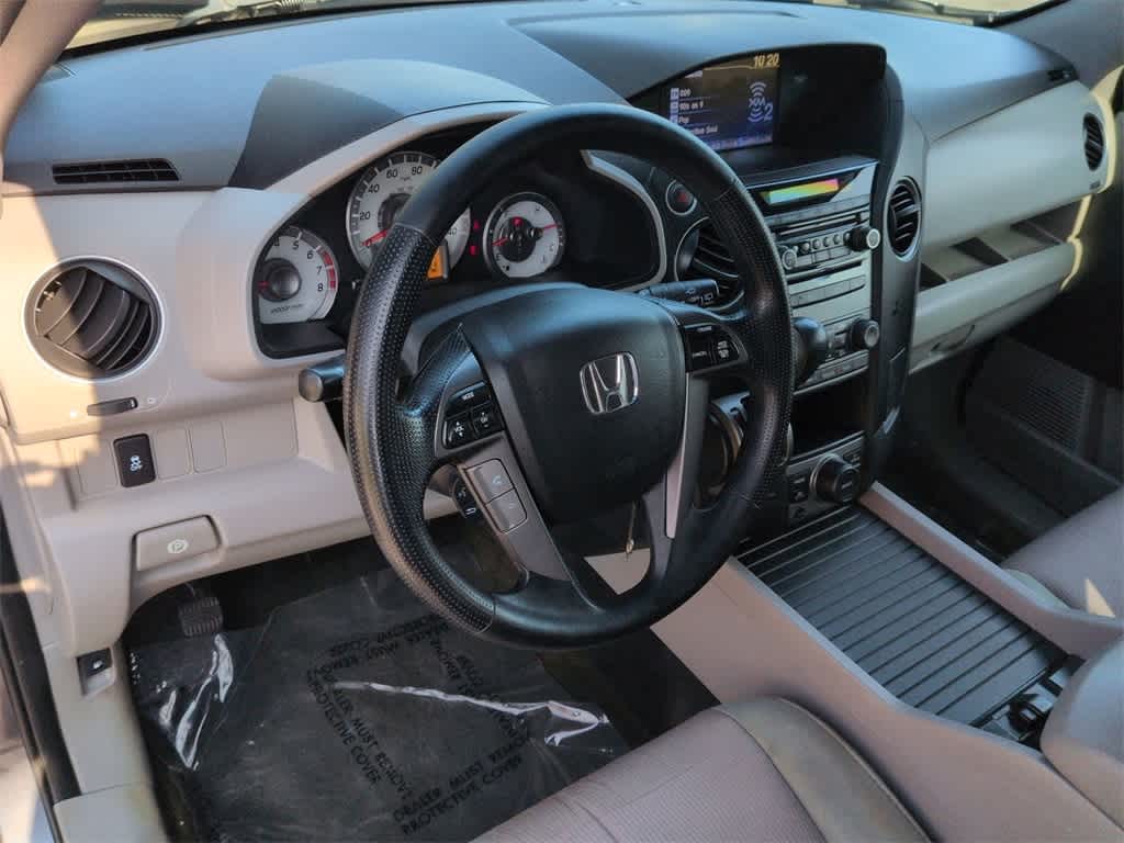 Thumbnail: 2015 Honda Pilot - 10