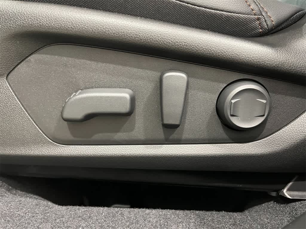 Thumbnail: 2025 Subaru Forester - 12