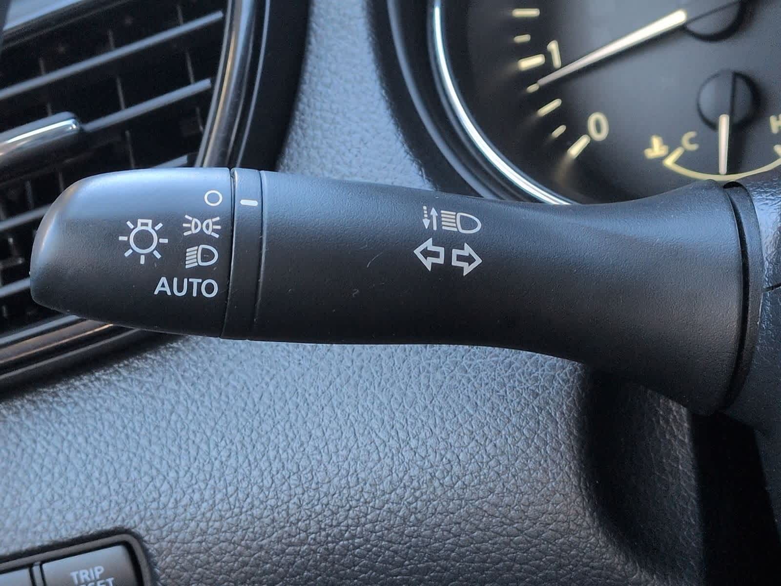 Thumbnail: 2019 Nissan Rogue - 27