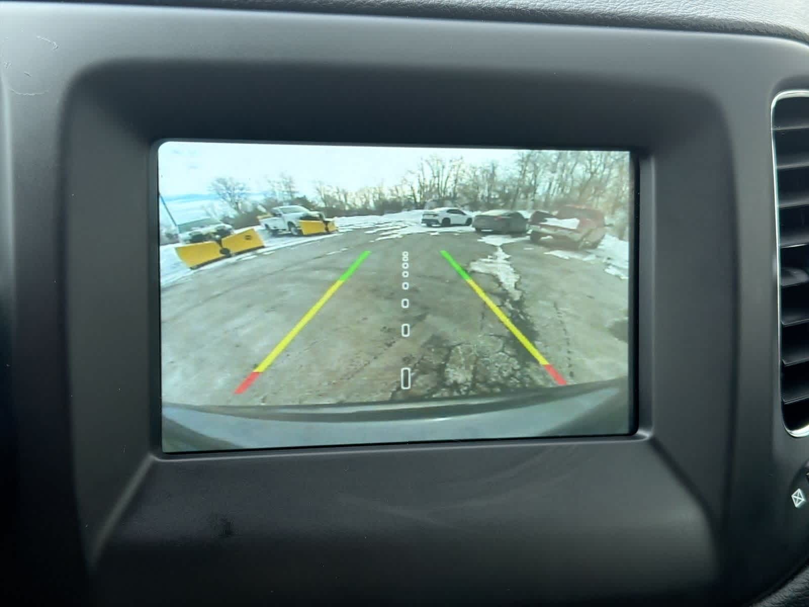 Thumbnail: 2020 Jeep Compass - 29