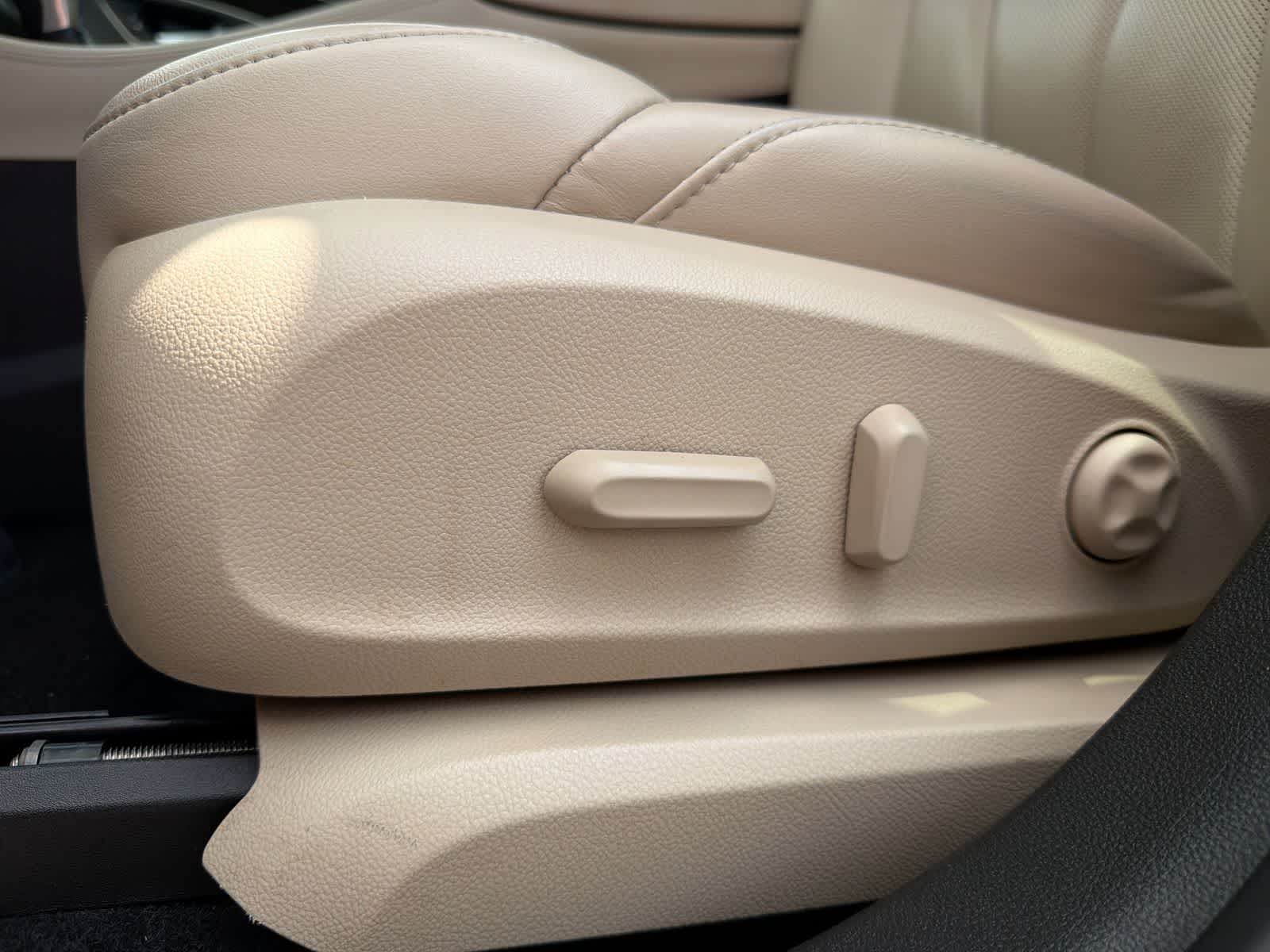 Thumbnail: 2020 Buick Envision - 18