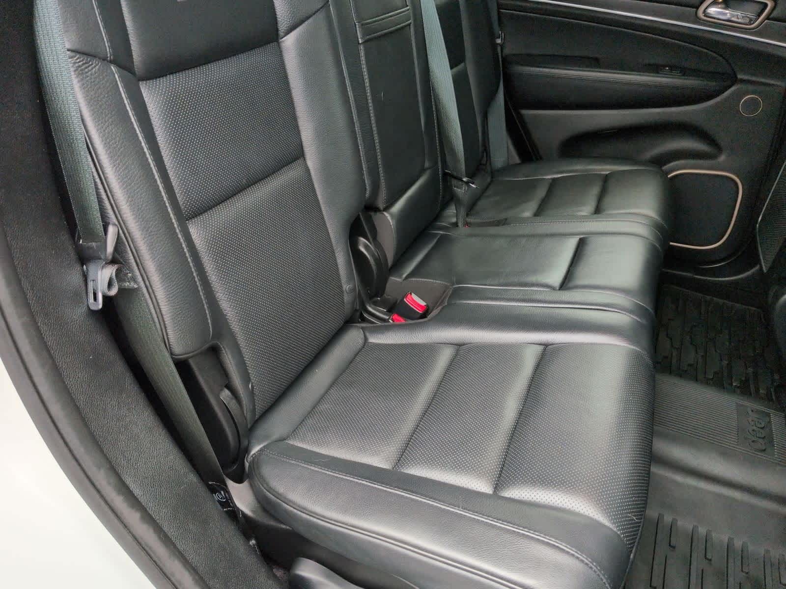 Thumbnail: 2016 Jeep Grand Cherokee - 22