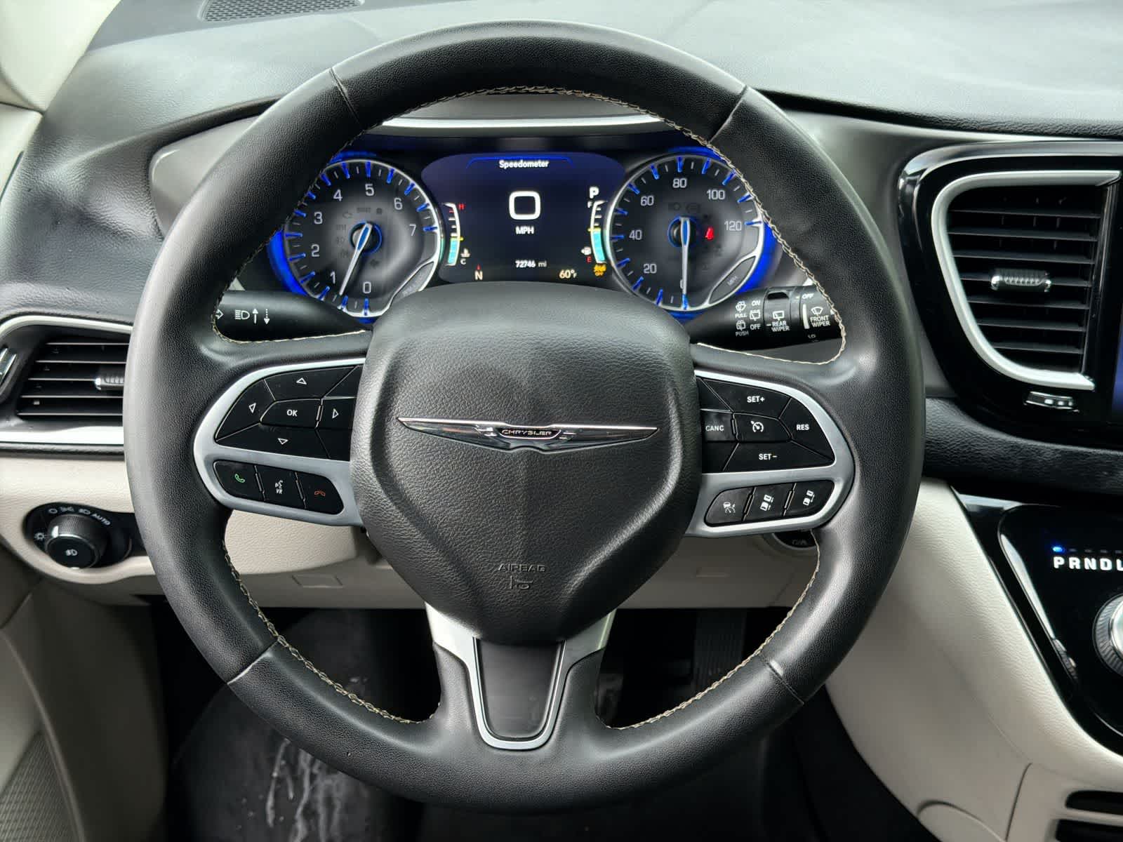 Thumbnail: 2022 Chrysler Pacifica - 23