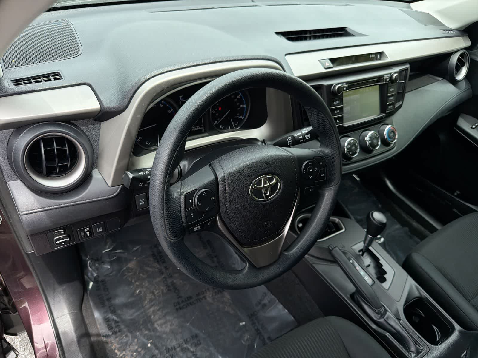 Thumbnail: 2017 Toyota RAV4 - 10
