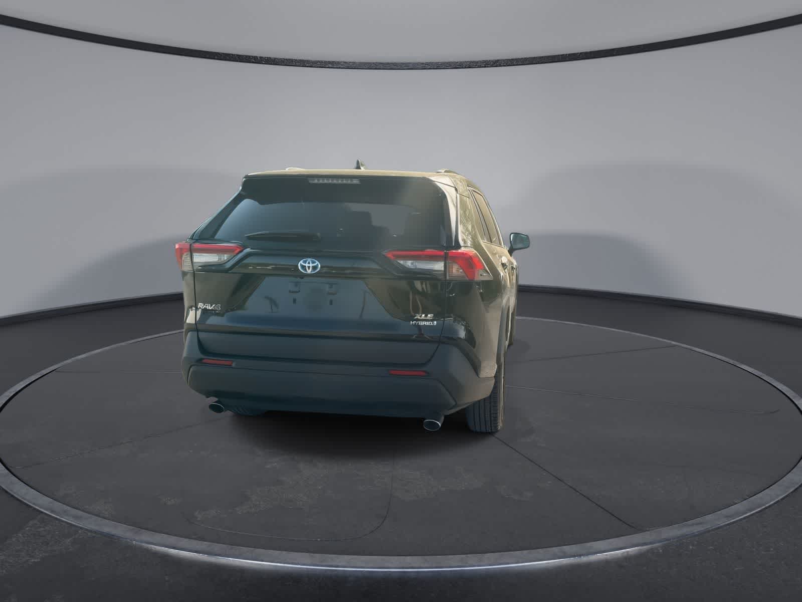 Thumbnail: 2022 Toyota RAV4 - 6