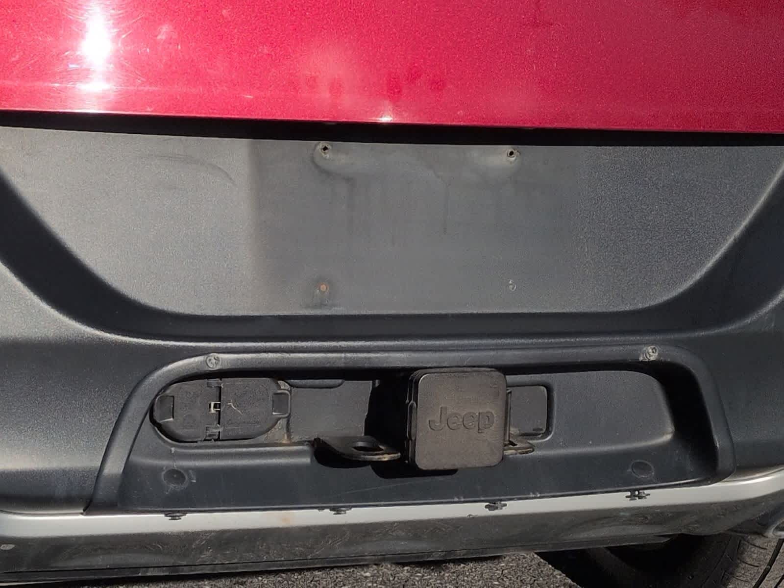 Thumbnail: 2016 Jeep Cherokee - 37