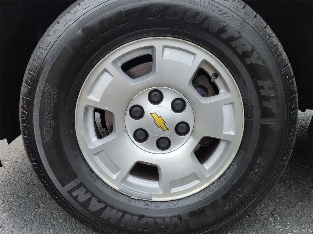 Thumbnail: 2013 Chevrolet Tahoe - 14