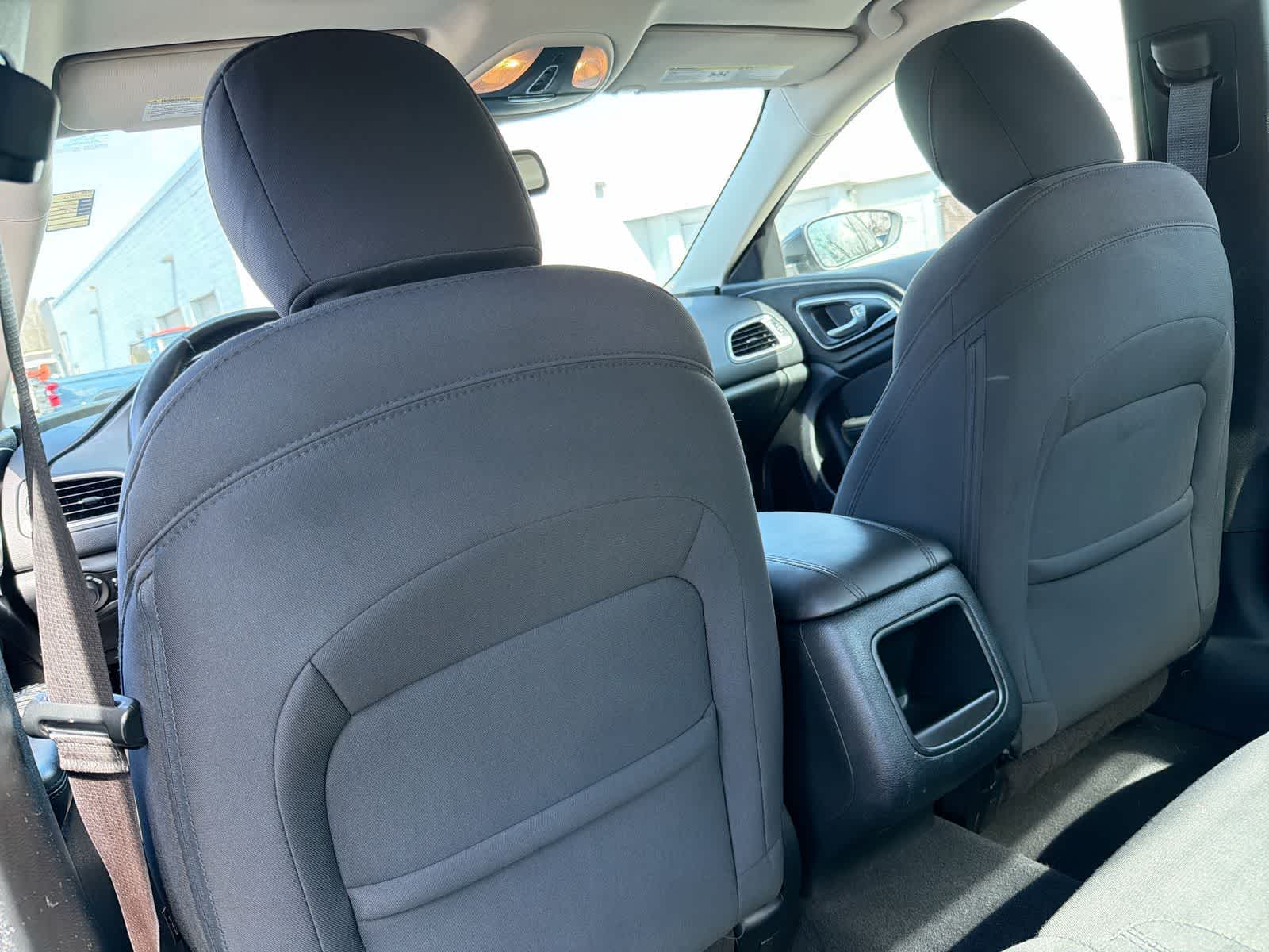 Thumbnail: 2016 Chrysler 200 - 19