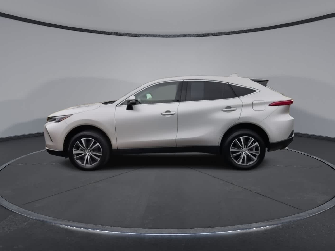 Thumbnail: 2022 Toyota Venza - 5