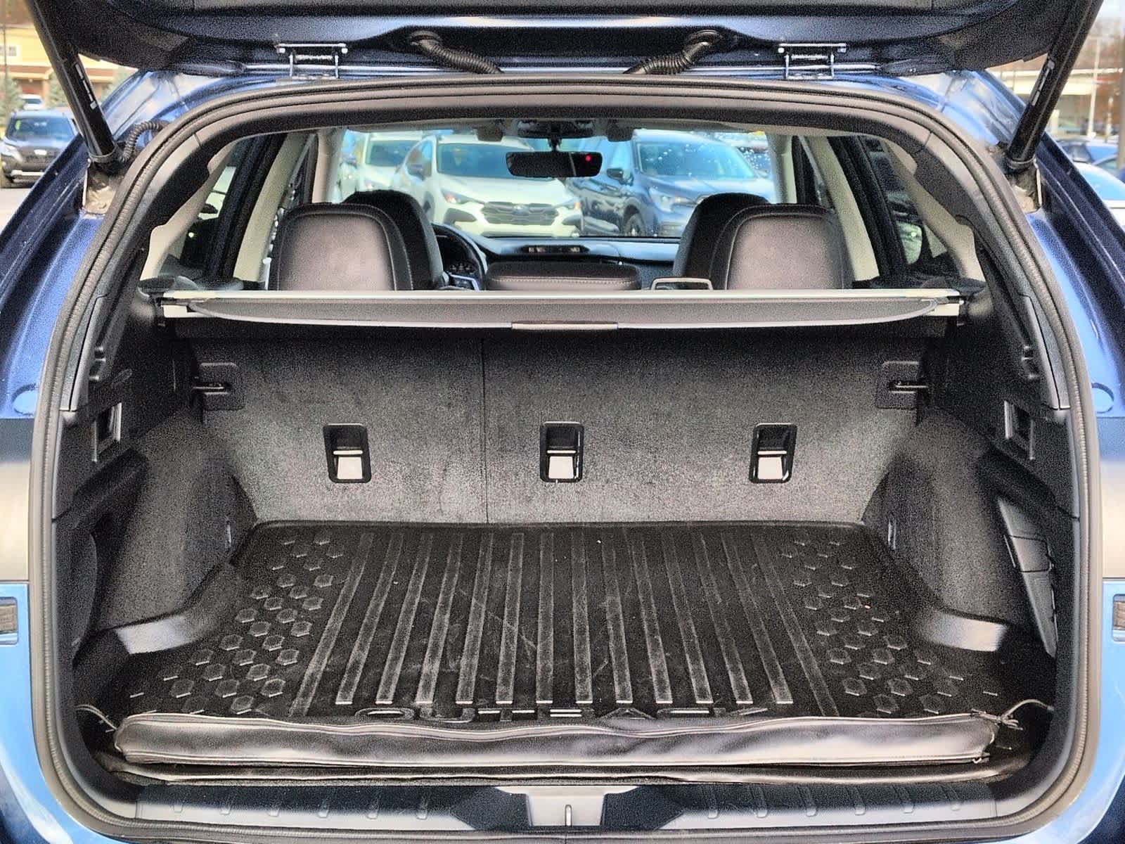 Thumbnail: 2022 Subaru Outback - 37