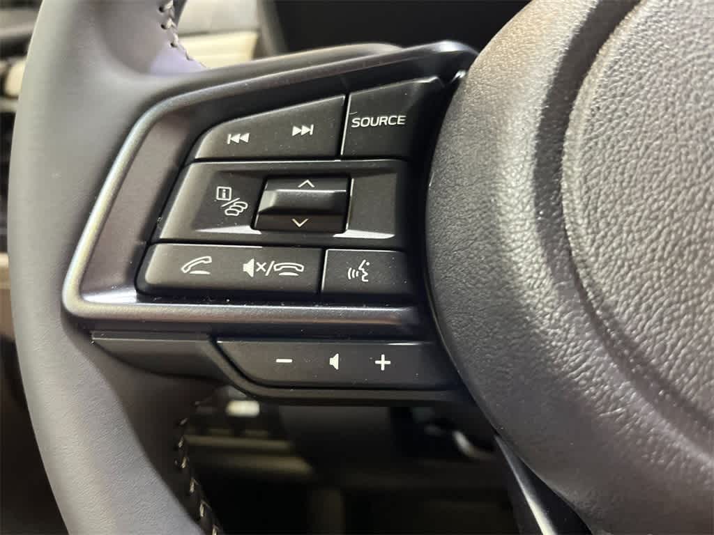 2025 Subaru Forester Limited 18