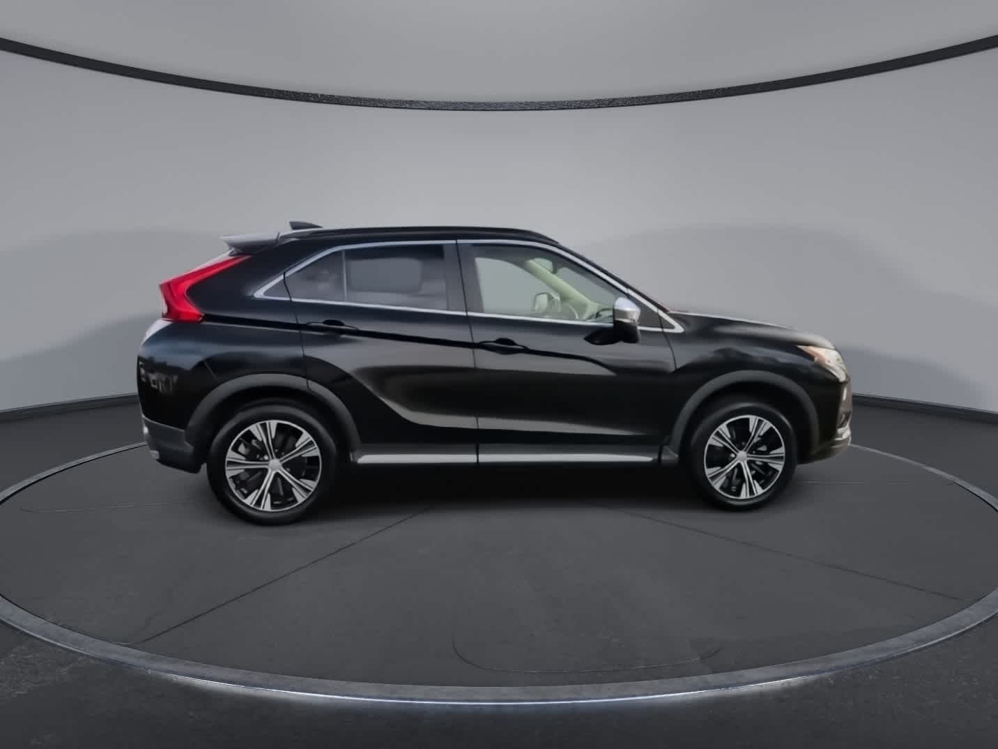 Thumbnail: 2019 Mitsubishi Eclipse Cross - 9