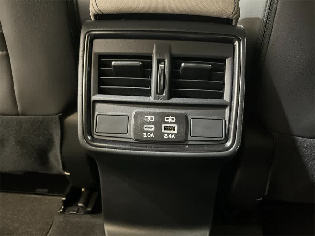 2025 Subaru Forester Limited 24