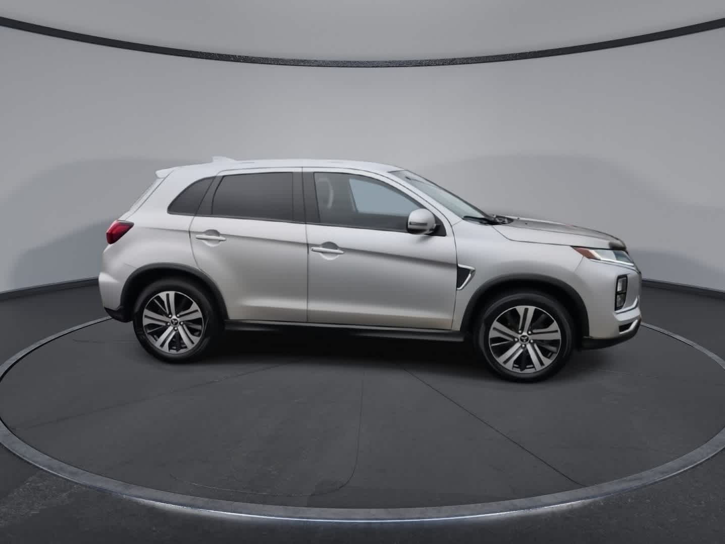 Thumbnail: 2020 Mitsubishi Outlander Sport - 9
