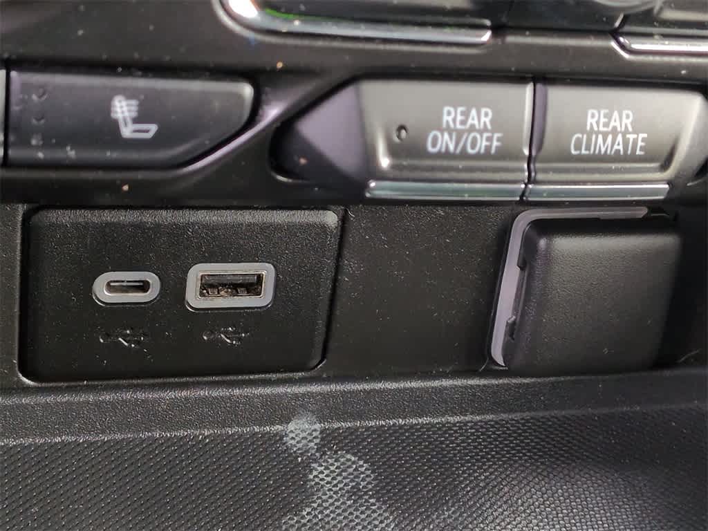 Thumbnail: 2021 Chevrolet Suburban - 34