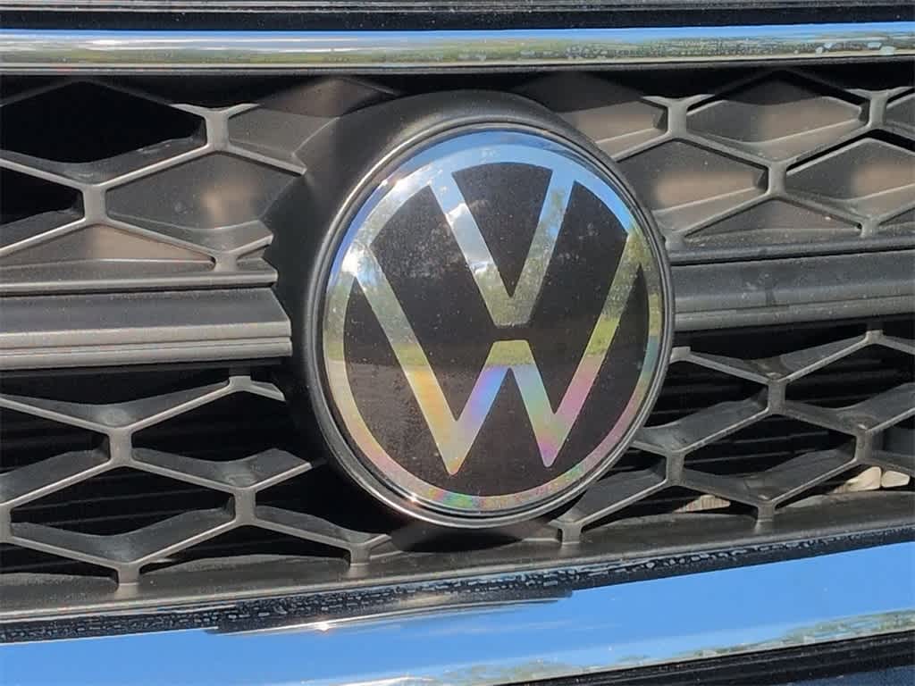 Thumbnail: 2023 Volkswagen Taos - 12