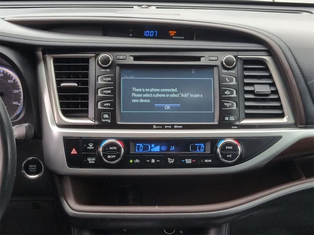 Thumbnail: 2016 Toyota Highlander - 30