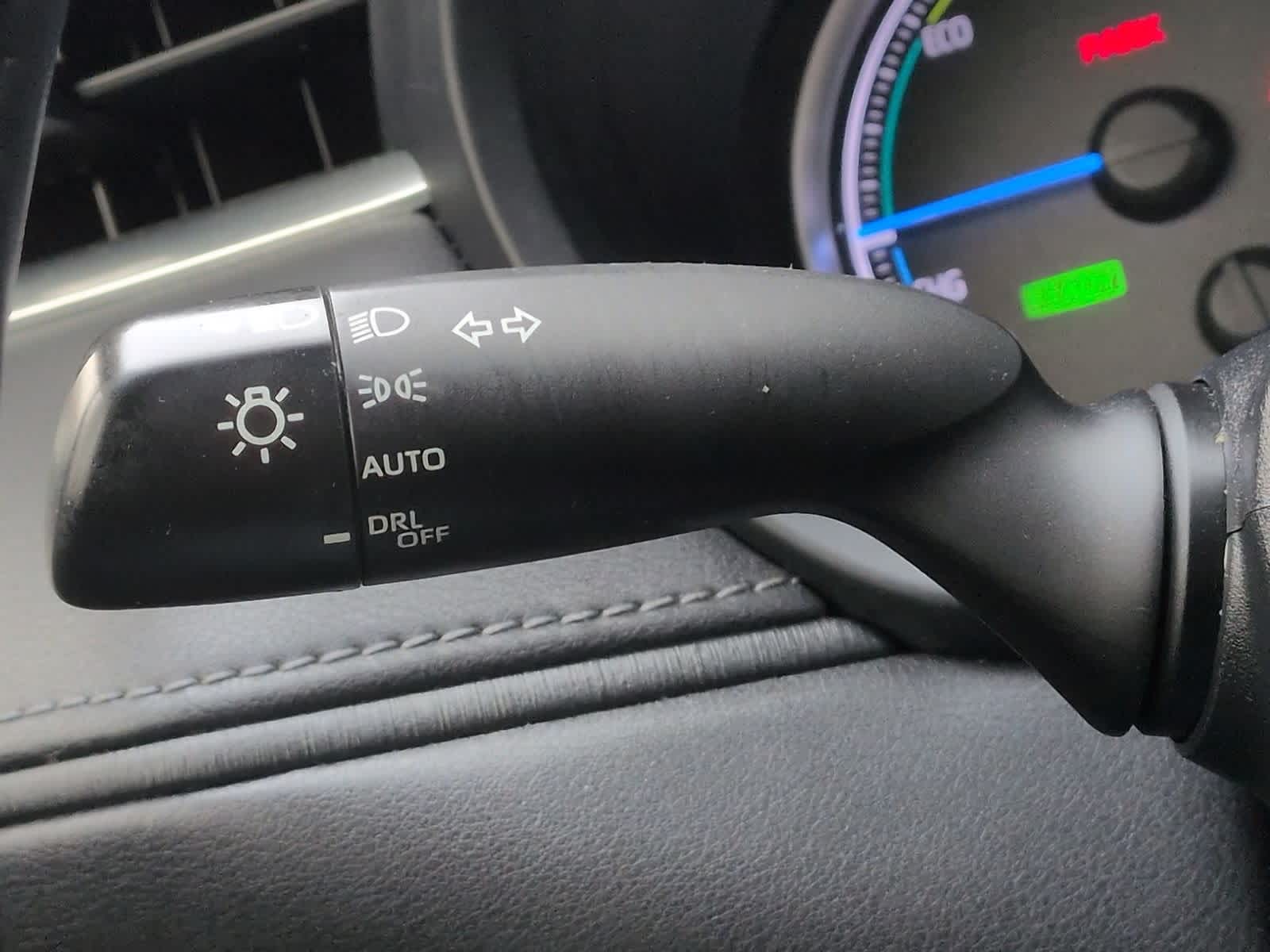 Thumbnail: 2022 Toyota Venza - 27