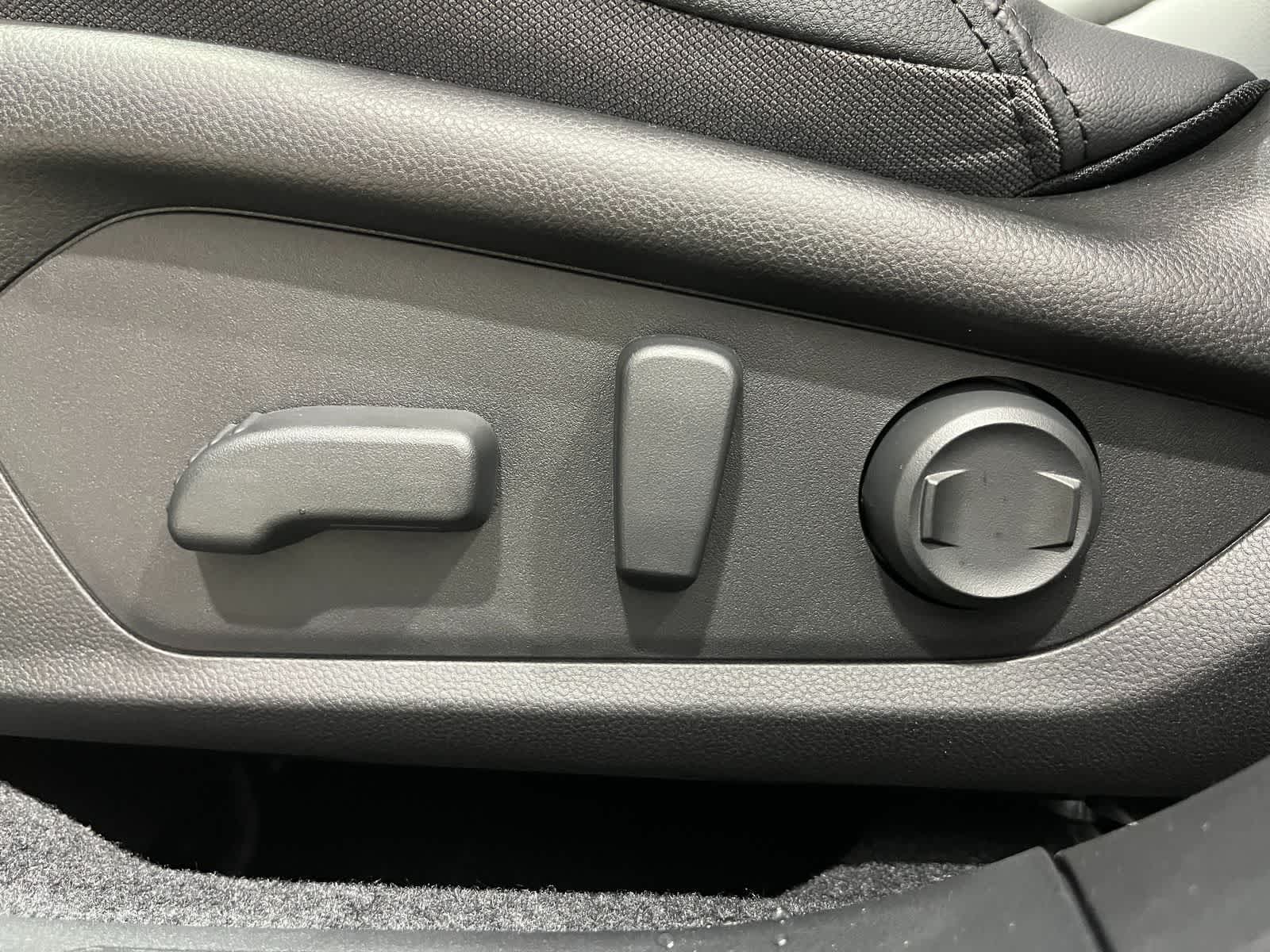 Thumbnail: 2026 Subaru Outback - 12