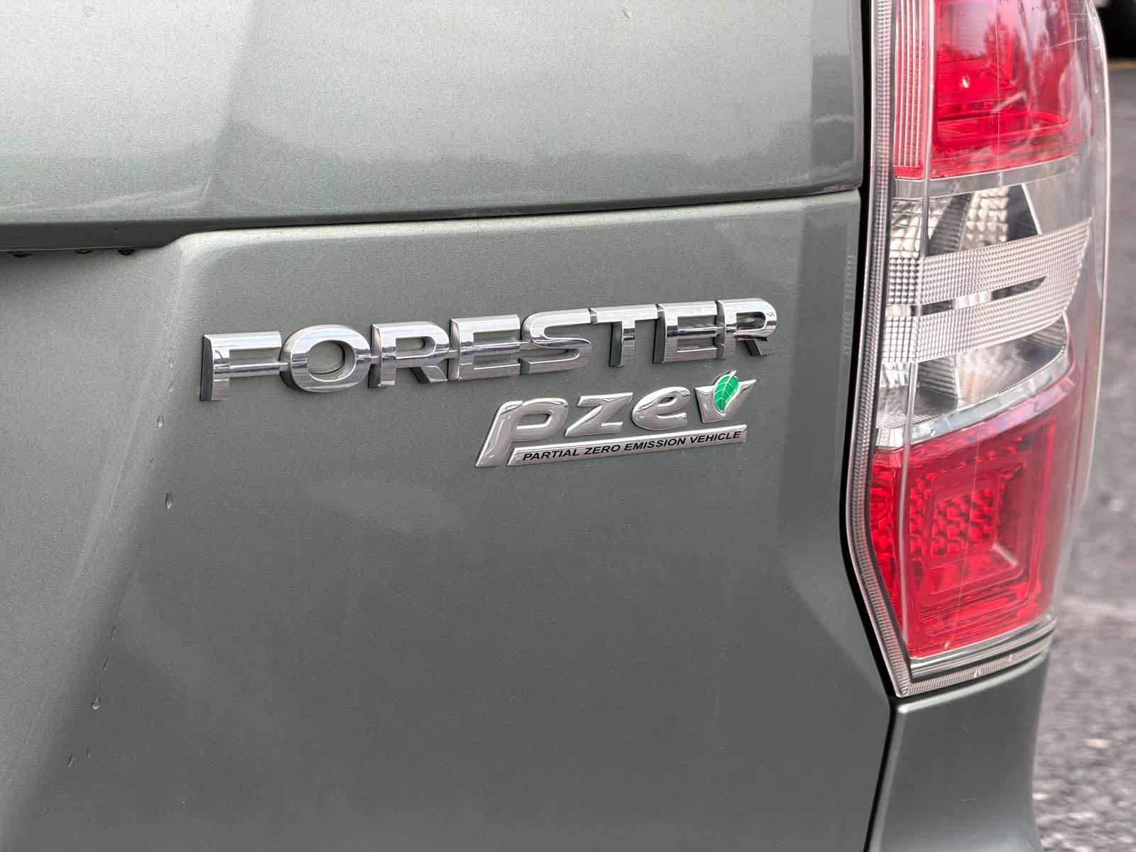 Thumbnail: 2015 Subaru Forester - 12