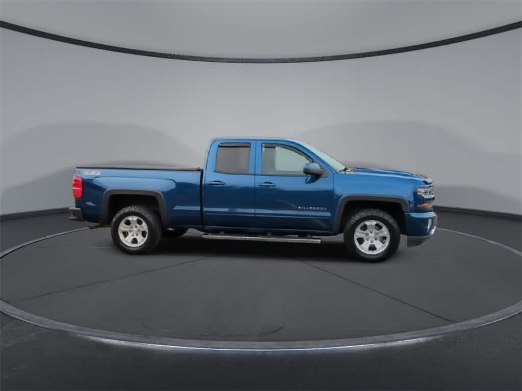 Thumbnail: 2016 Chevrolet Silverado 1500 - 9