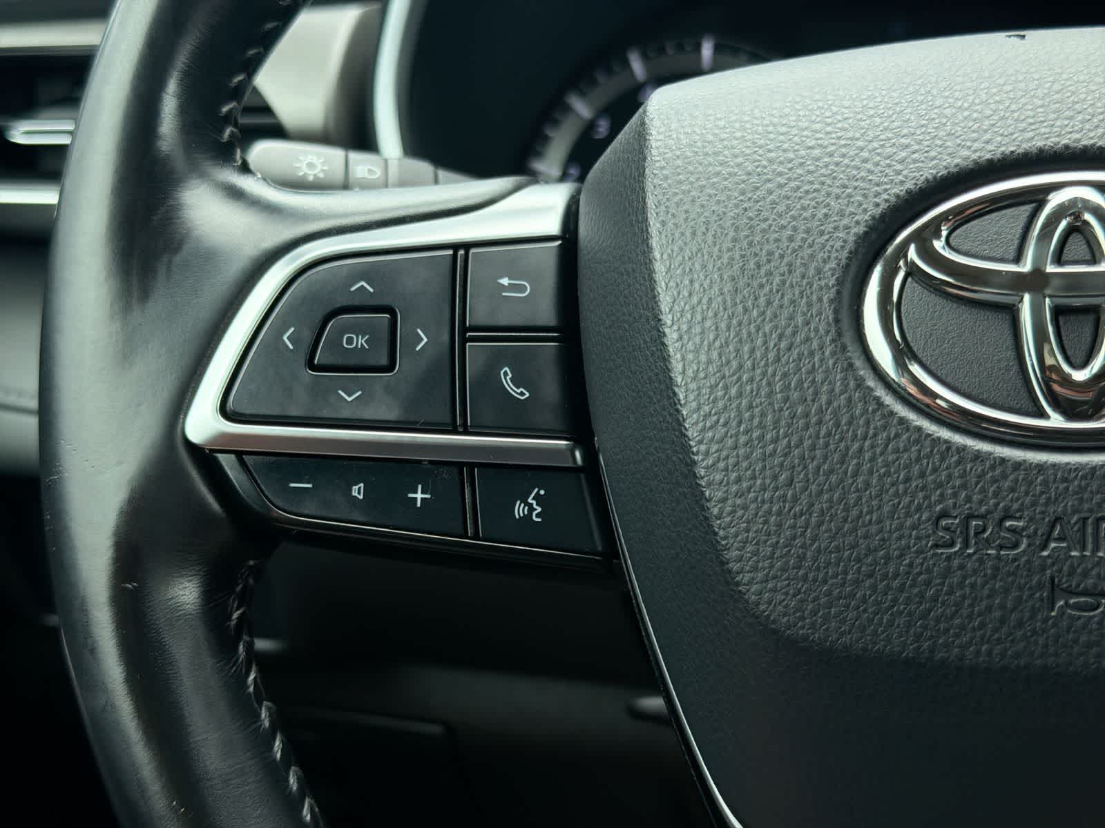 Thumbnail: 2021 Toyota Highlander - 24