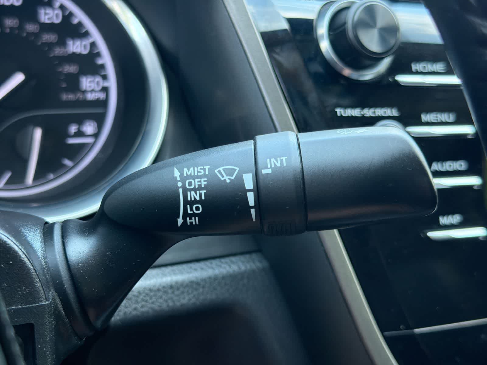 Thumbnail: 2020 Toyota Camry - 26