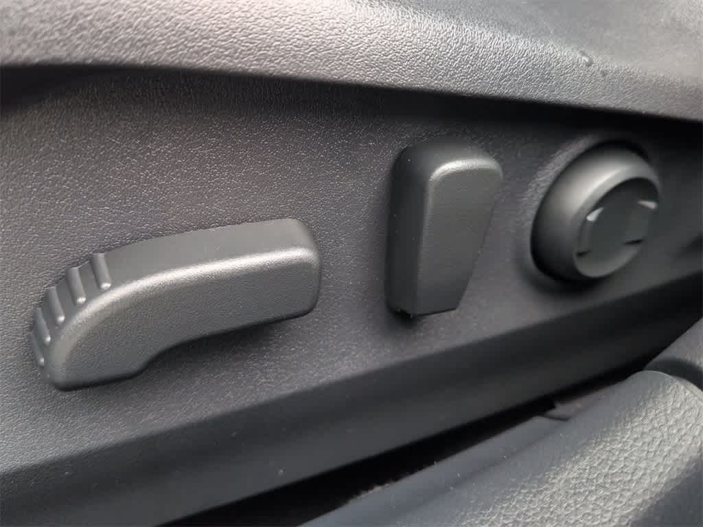 Thumbnail: 2023 Subaru Outback - 18