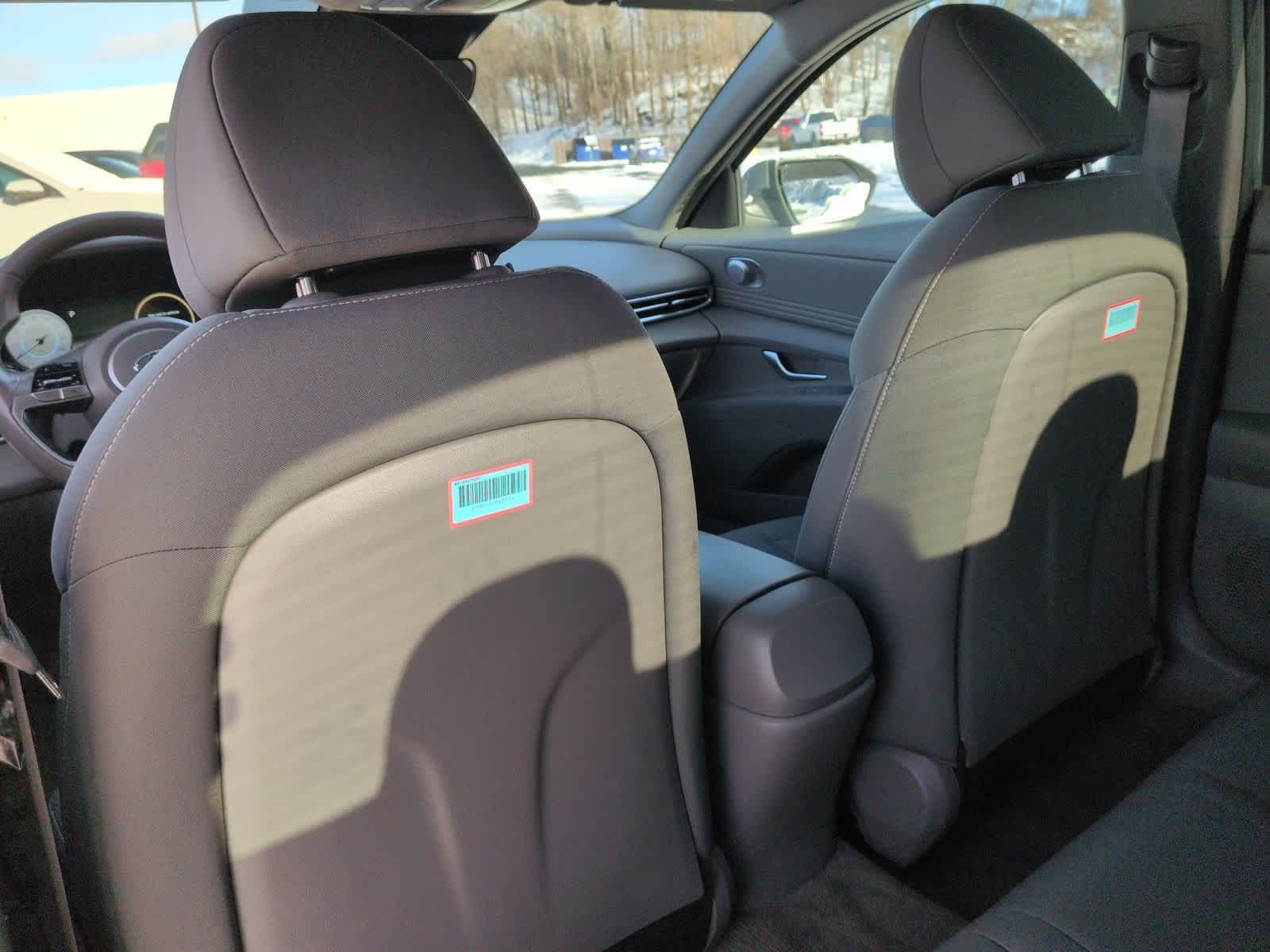 Thumbnail: 2023 Hyundai Elantra - 19