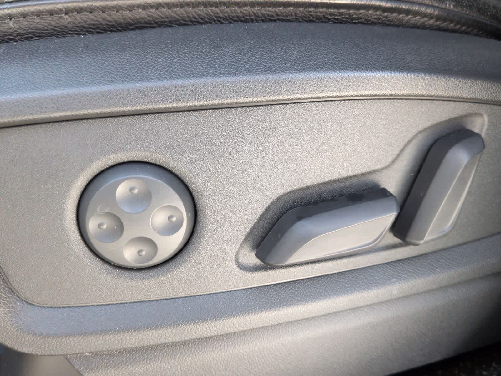 Thumbnail: 2020 Audi Q5 - 18