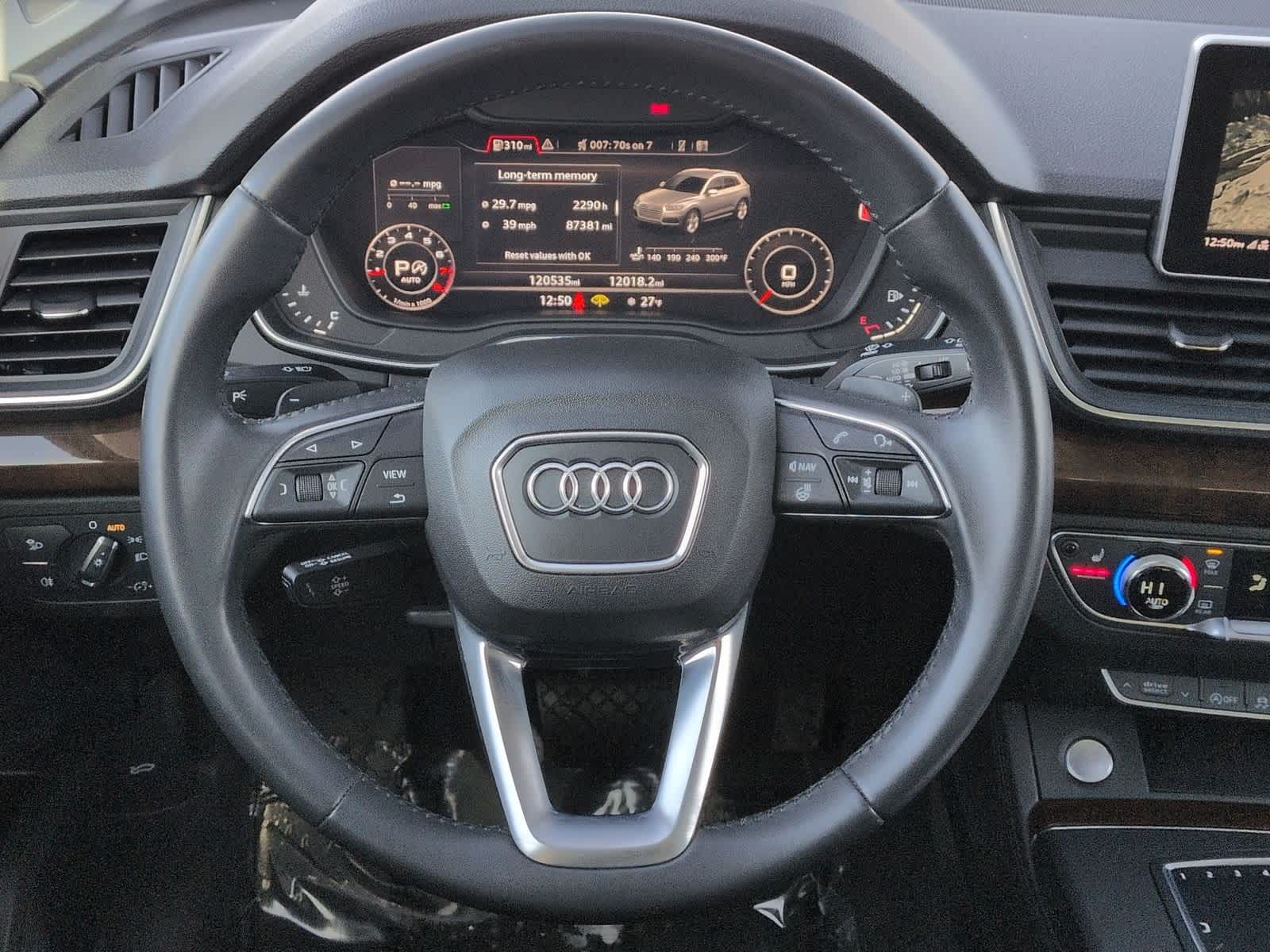 Thumbnail: 2020 Audi Q5 - 25