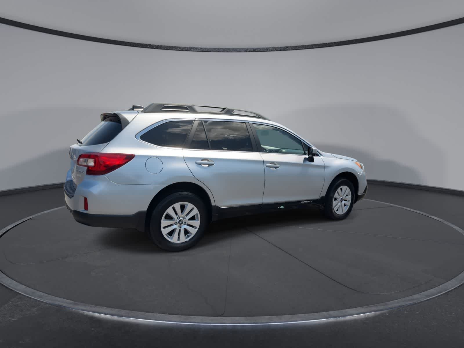Thumbnail: 2017 Subaru Outback - 8