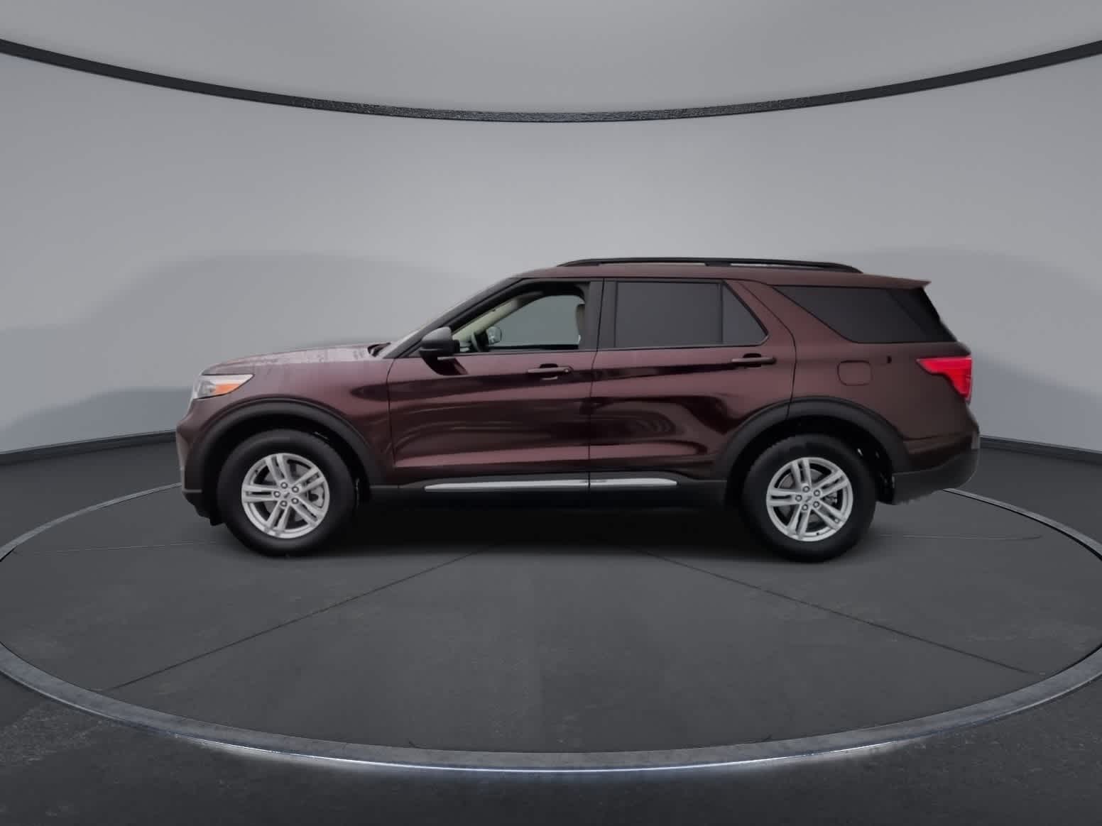 Thumbnail: 2022 Ford Explorer - 5