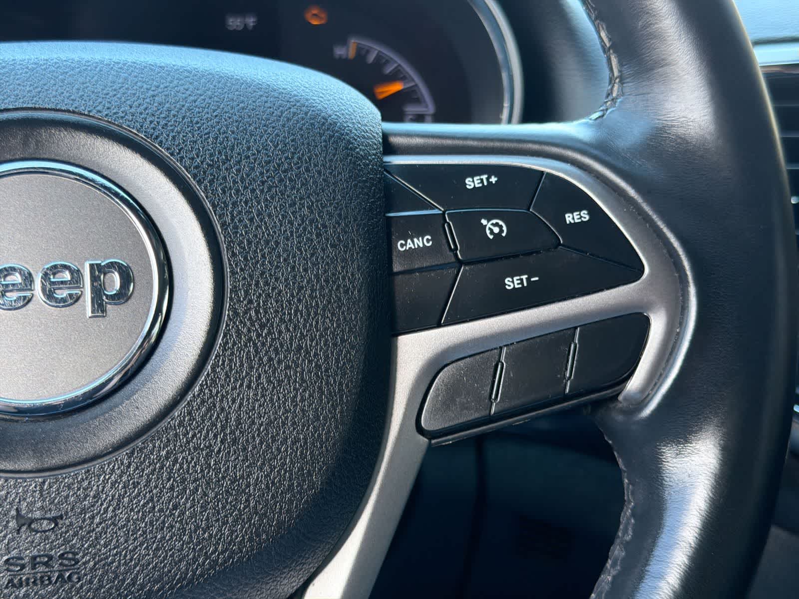 Thumbnail: 2018 Jeep Grand Cherokee - 25